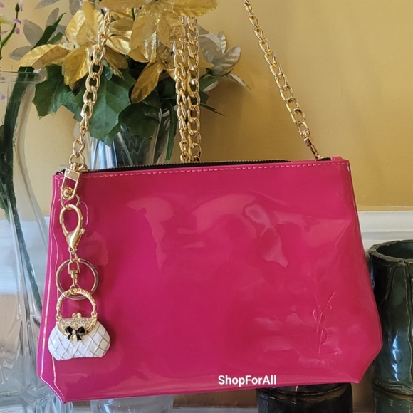 - Yves Saint Laurent - Picture 6 of 12